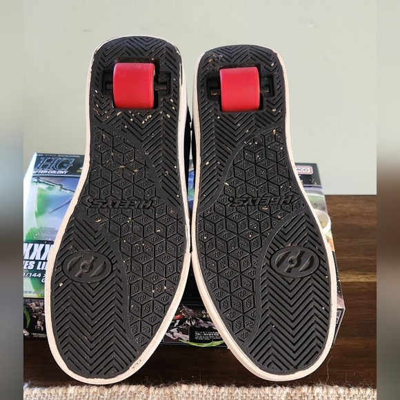 Heelys - Picture 7 of 9